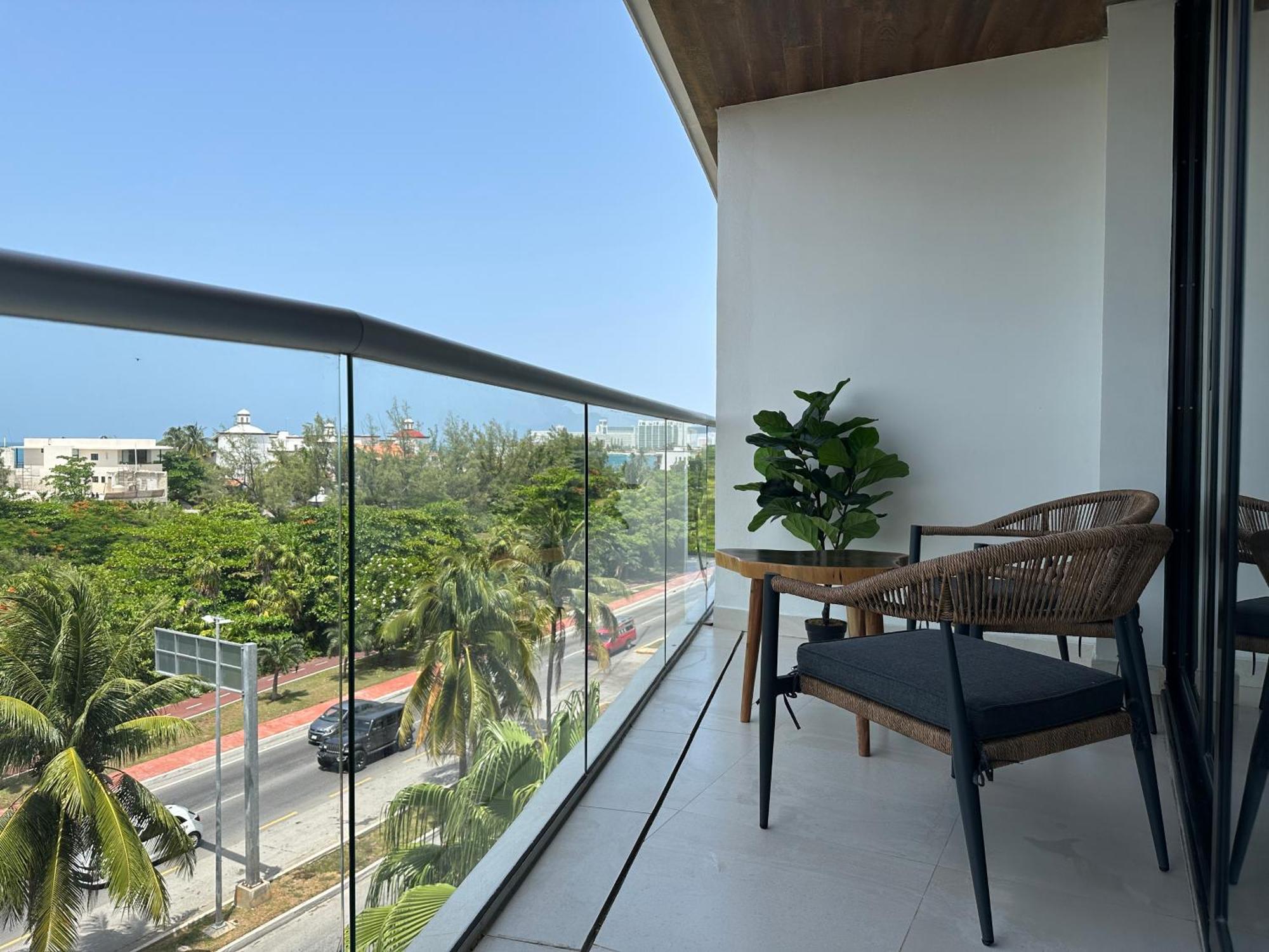 Ocean View Cancun Apartment Buitenkant foto